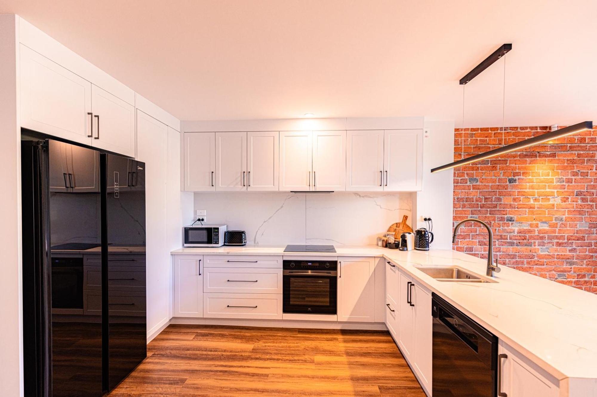 Johnston Apartments - Award-Winning Building, Your Unforgettable Stay Whanganui Eksteriør bilde