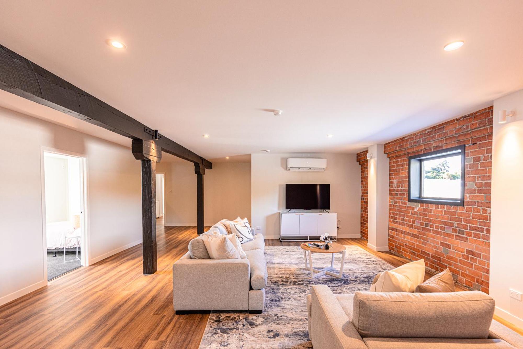 Johnston Apartments - Award-Winning Building, Your Unforgettable Stay Whanganui Eksteriør bilde